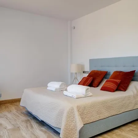 Villa Uno - Stunning 4 Bedroom With Pool